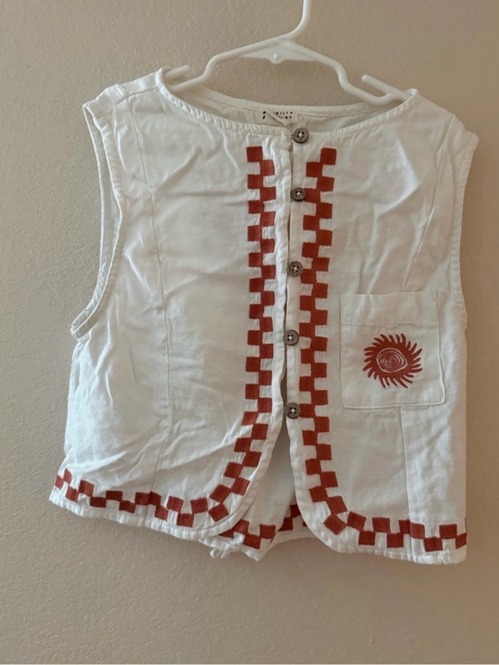 Billabong White Crop Top with Rust Red Geometric Trim - Picture 6 of 6